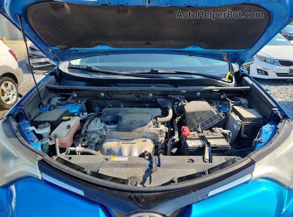 2T3ZFREVXHW369969 2017 TOYOTA RAV4 Blue Vista del compartimento del motor