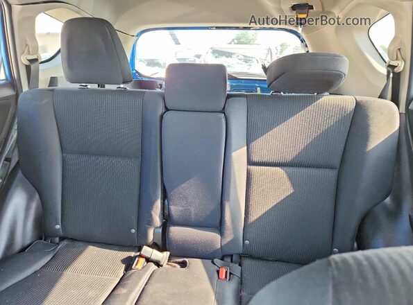 2T3ZFREVXHW369969 2017 TOYOTA RAV4 Blue Vista de los asientos traseros