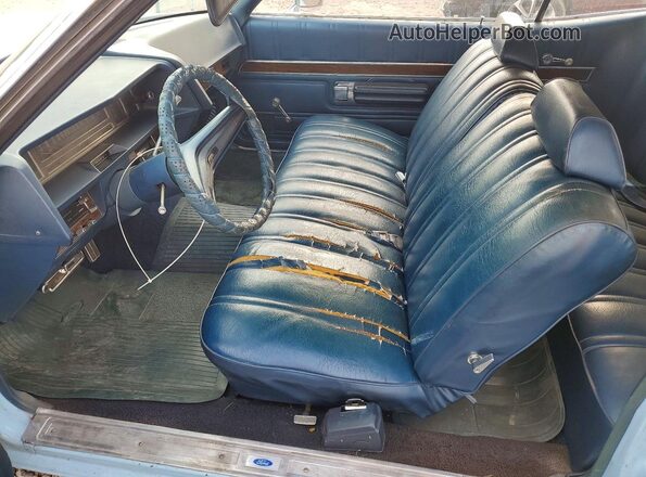 2U61S153262 1972 FORD CONVERTIBL Синий Вид салона спереди