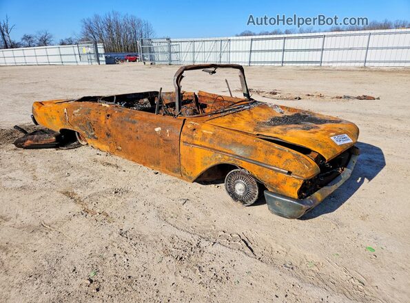 2Y85Z106681 1962 FORD THUNDRBIRD Пожар Передняя правая четверть