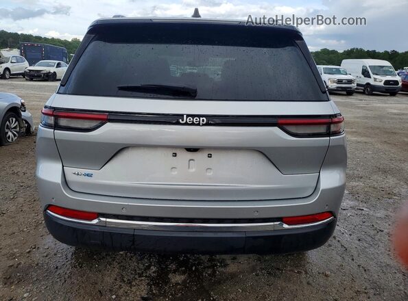 1C4RJYB69R8518272 2024 JEEP CHEROKEE Silver წინა სალონის ხედი