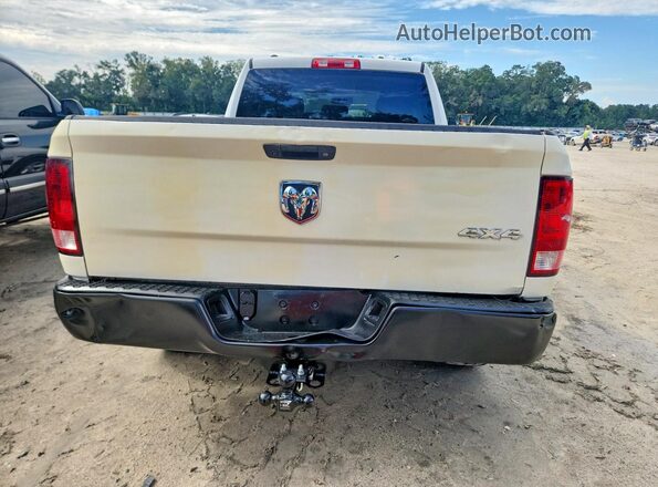 1C6RR7FTXJS233453 2018 RAM 1500 White Front interior view