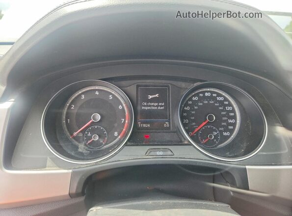 1V2KR2CA6JC566810 2018 VOLKSWAGEN ATLAS White Vista interior trasera