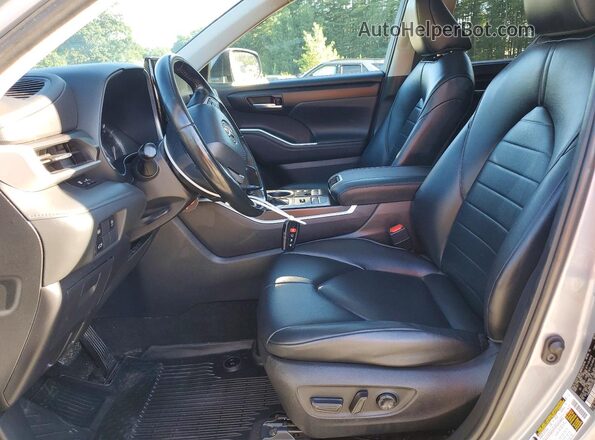 5TDKDRBH2PS515383 2023 TOYOTA HIGHLANDER Gray Dashboard view
