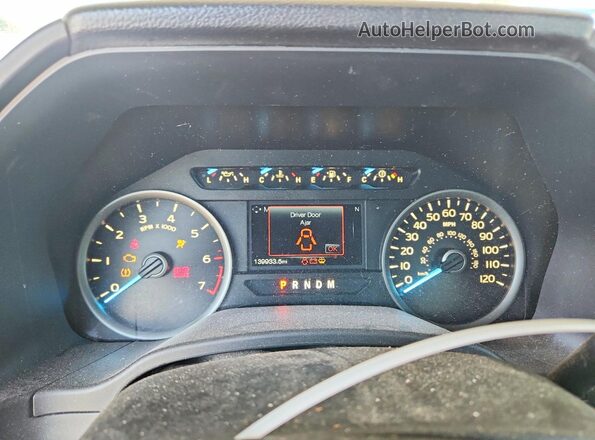 1FTNF1C59KKC25560 2019 FORD F150 Белый Вид задних сидений