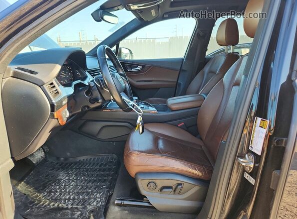 WA1LAAF72HD018230 2017 AUDI Q7 Black Вид панелі приладів