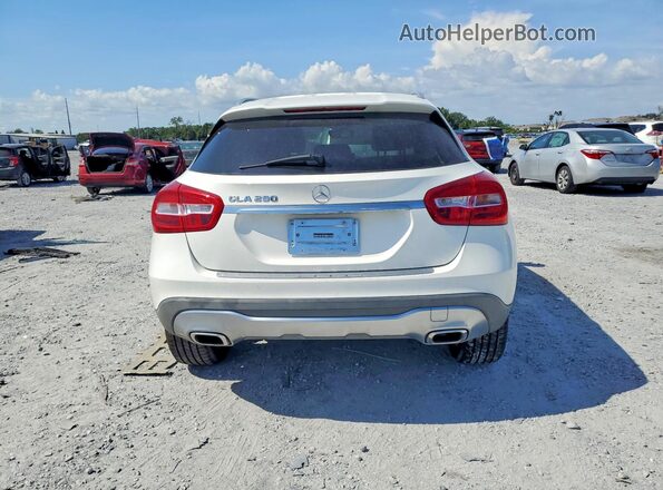 WDCTG4EB7JJ478030 2018 MERCEDES-BENZ GLA White Vista interior delantera