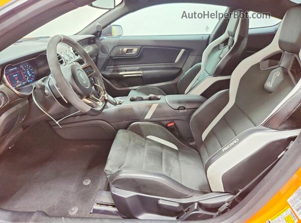 1FA6P8SJ2L5500829 2020 FORD MUSTANG Оранжевый Вид панели приборов