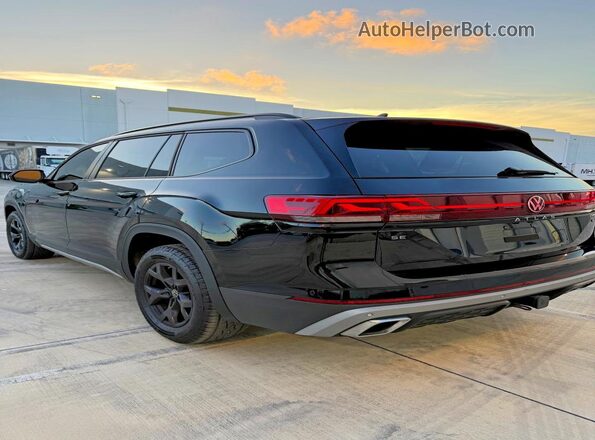 1V2CR2CA2SC573114 2025 VOLKSWAGEN ATLAS Черный Передняя правая четверть
