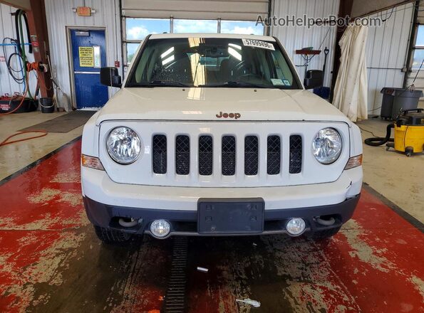 1C4NJRBB4GD695236 2016 JEEP PATRIOT White Вид ззаду