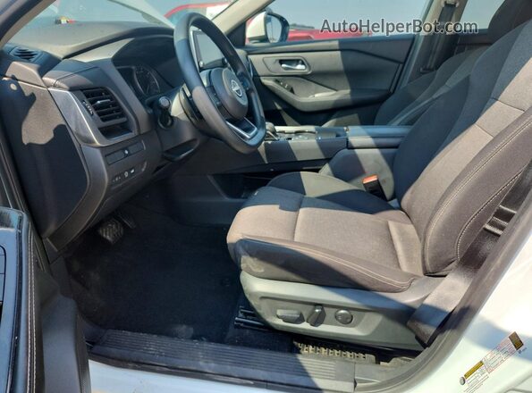 5N1BT3BA2RC678103 2024 NISSAN ROGUE White Առջևի վահանակի տեսք