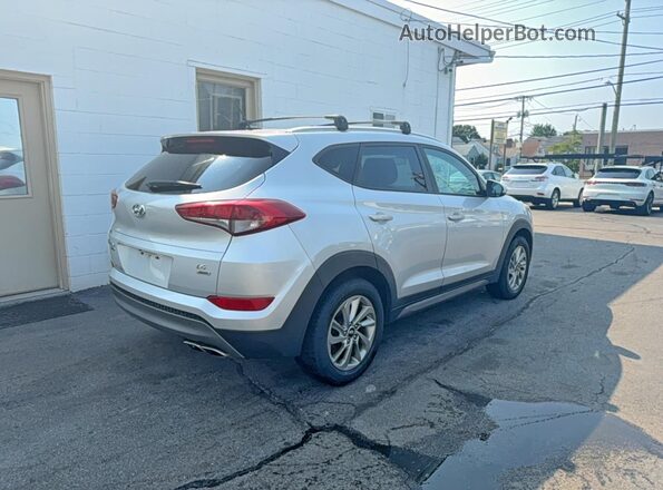 KM8J3CA29GU192143 2016 HYUNDAI TUCSON Silver Widok z przodu