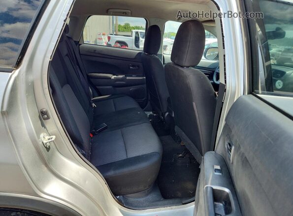 JA4AP3AU3KU017075 2019 MITSUBISHI OUTLANDER Silver Вид підкапотного простору