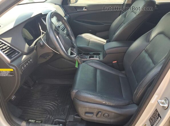 KM8J33A23HU276668 2017 HYUNDAI TUCSON Silver Vista del salpicadero