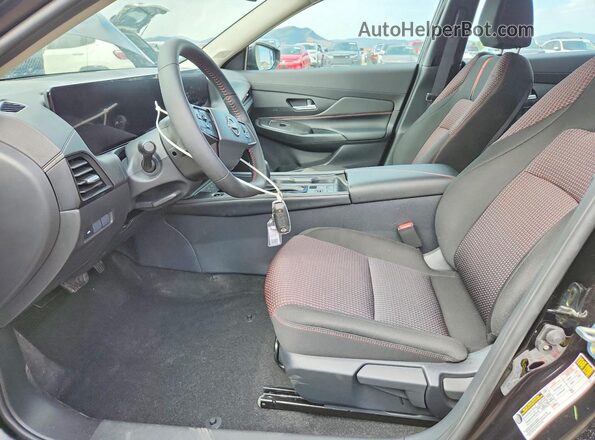 3N1AB9DV3TY300525 2026 NISSAN SENTRA Black Առջևի վահանակի տեսք