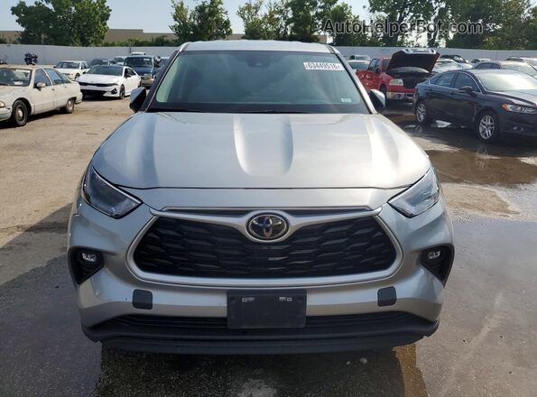 5TDKDRAH7RS530305 2024 TOYOTA HIGHLANDER Серебряный Вид сзади