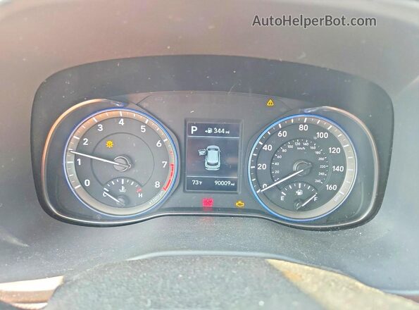 KM8K22AA2JU089887 2018 HYUNDAI KONA Белый Вид задних сидений