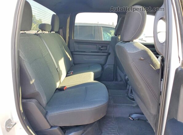 3C6UR5HL9MG601595 2021 RAM 2500 White Rear interior view