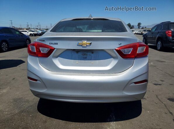 1G1BE5SM9H7168089 2017 CHEVROLET CRUZE Silver Front interior view