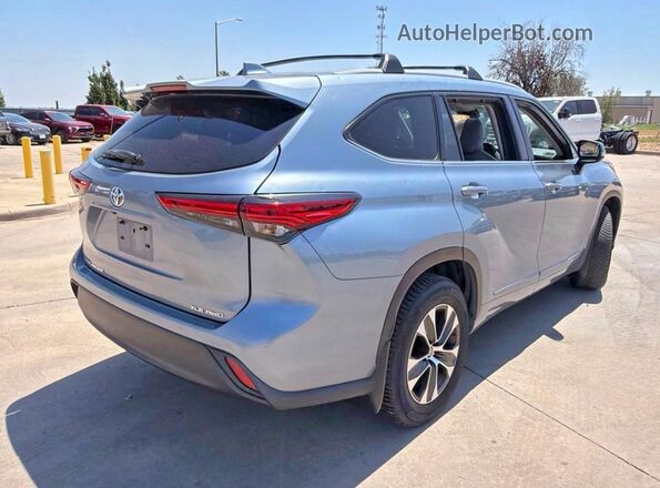5TDHZRBHXNS241293 2022 TOYOTA HIGHLANDER Синий Вид спереди