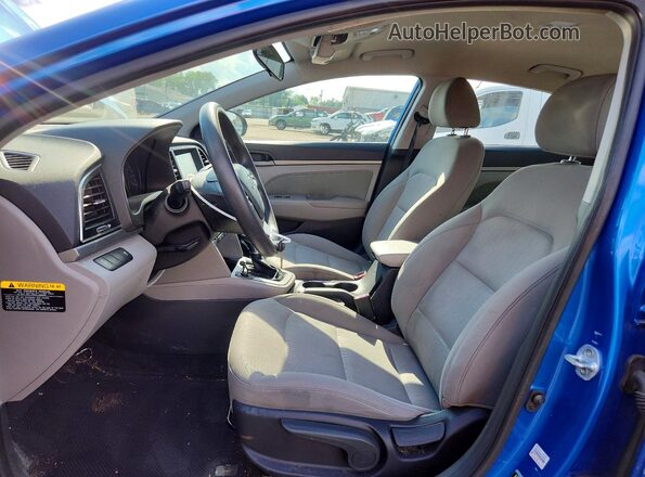 5NPD84LF1HH130238 2017 HYUNDAI ELANTRA Синий Вид панели приборов