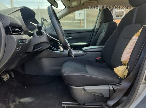 3N1AB8CV5RY306993 2024 NISSAN SENTRA Gray Vista del salpicadero