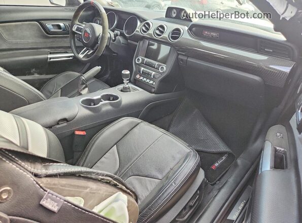 1FA6P8CFXN5144353 2022 FORD MUSTANG Black Widok wnętrza z tyłu