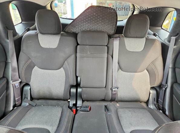 1C4PJMCB0JD529684 2018 JEEP CHEROKEE Black Rear interior view