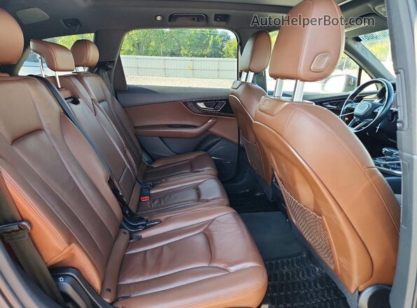 WA1LAAF72HD018230 2017 AUDI Q7 Black Вид задньої частини салону