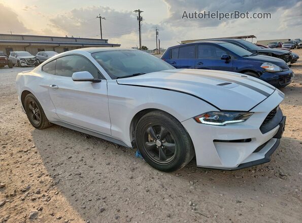 1FA6P8TH7L5158404 2020 FORD MUSTANG White Widok z przodu
