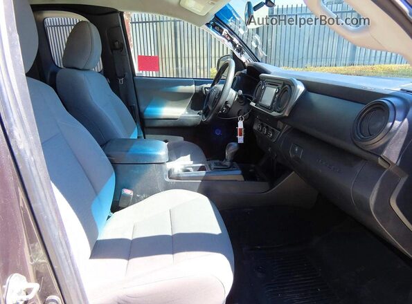 5TFRX5GNXKX158874 2019 TOYOTA TACOMA Gray Rear view