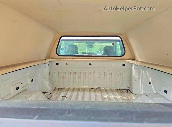 3GCNAAEK6PG350774 2023 CHEVROLET SILVERADO Белый Вид салона спереди
