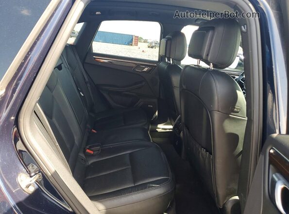 WP1AB2A56LLB35070 2020 PORSCHE MACAN Синий Вид задней части салона