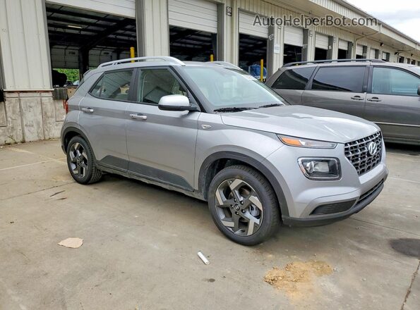 KMHRC8A3XTU479672 2026 HYUNDAI VENUE Silver Widok z przodu