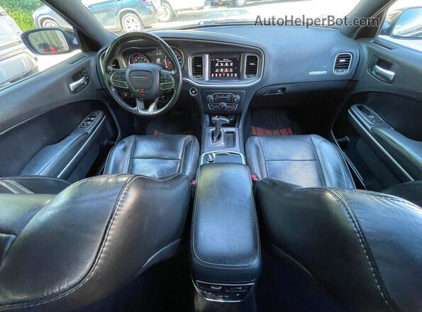 2C3CDXBG8LH213366 2020 DODGE CHARGER Black Rear seats view