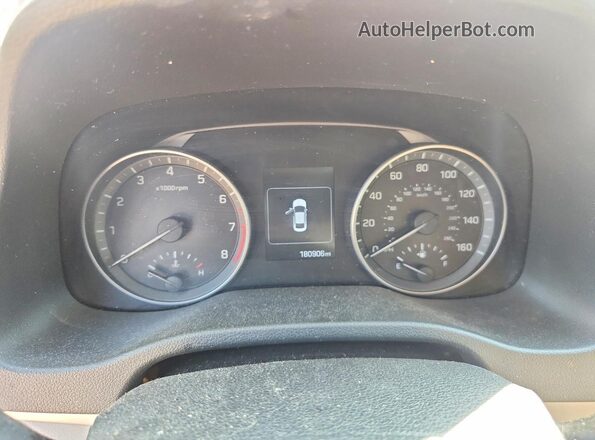 KMHD84LF6HU177802 2017 HYUNDAI ELANTRA Red Vista de los asientos traseros