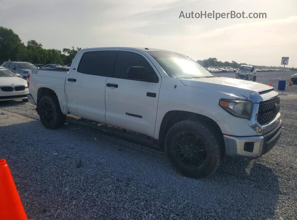 5TFEY5F17JX232566 2018 TOYOTA TUNDRA White Widok z przodu
