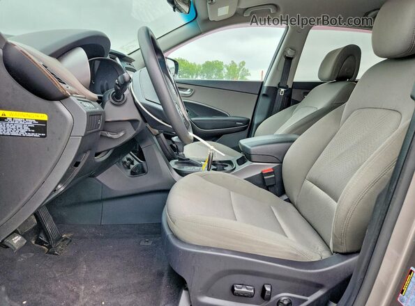 5NMZUDLB6JH084472 2018 HYUNDAI SANTA Gray Dashboard view