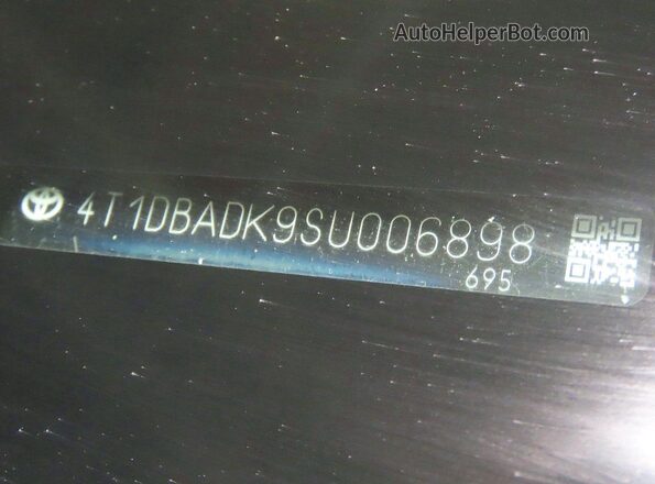 4T1DBADK9SU006898 2025 TOYOTA CAMRY White უკანა სალონის ხედი