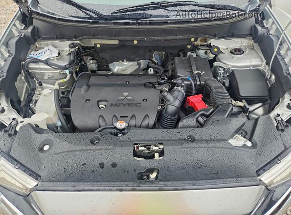 JA4AP4AU1KU012091 2019 MITSUBISHI OUTLANDER Silver VIN sticker view