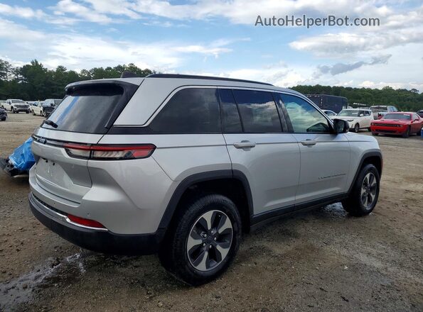 1C4RJYB69R8518272 2024 JEEP CHEROKEE Silver წინა მარჯვენა