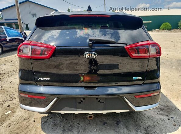 KNDCB3LC4H5066659 2017 KIA NIRO Черный Вид салона спереди