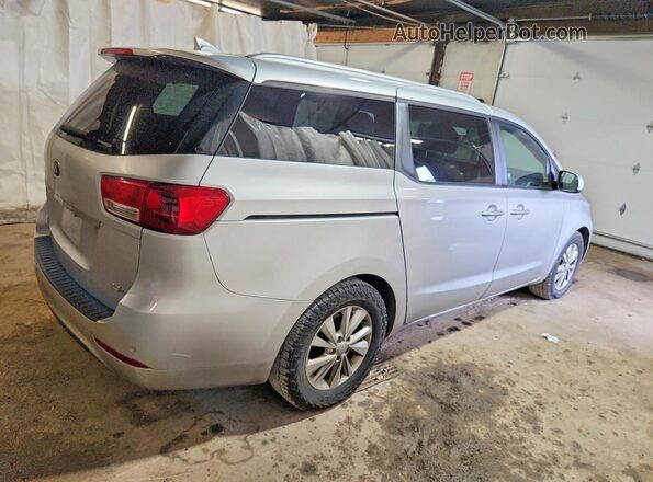 KNDMB5C19G6178073 2016 KIA SEDONA Silver Przód prawy