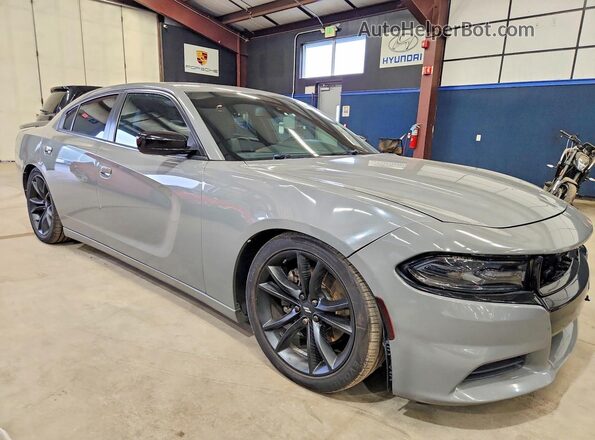 2C3CDXHG2HH581976 2017 DODGE CHARGER Серый Вид спереди