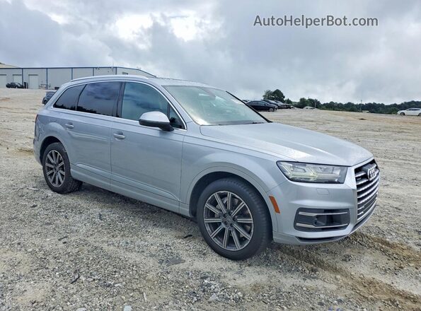 WA1VAAF7XJD011332 2018 AUDI Q7 Gray Front view