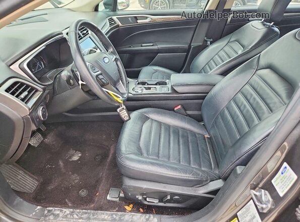 3FA6P0HD8HR372085 2017 FORD FUSION Gray Widok deski rozdzielczej