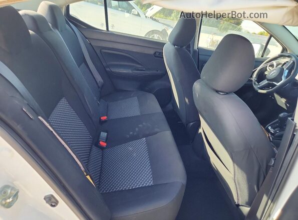 3N1CN8DV6ML887828 2021 NISSAN VERSA Белый Вид задней части салона