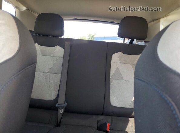 KL77LFEPXSC304448 2025 CHEVROLET TRAX Gray Rear interior view