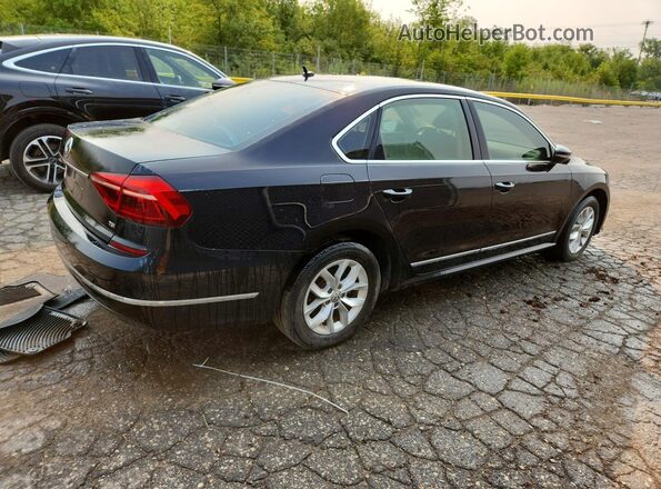 1VWAT7A30HC042723 2017 VOLKSWAGEN PASSAT Black Przód prawy