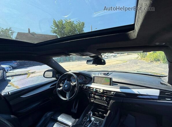 5YMKW8C55G0R43256 2016 BMW X6 Black Widok wnętrza z przodu